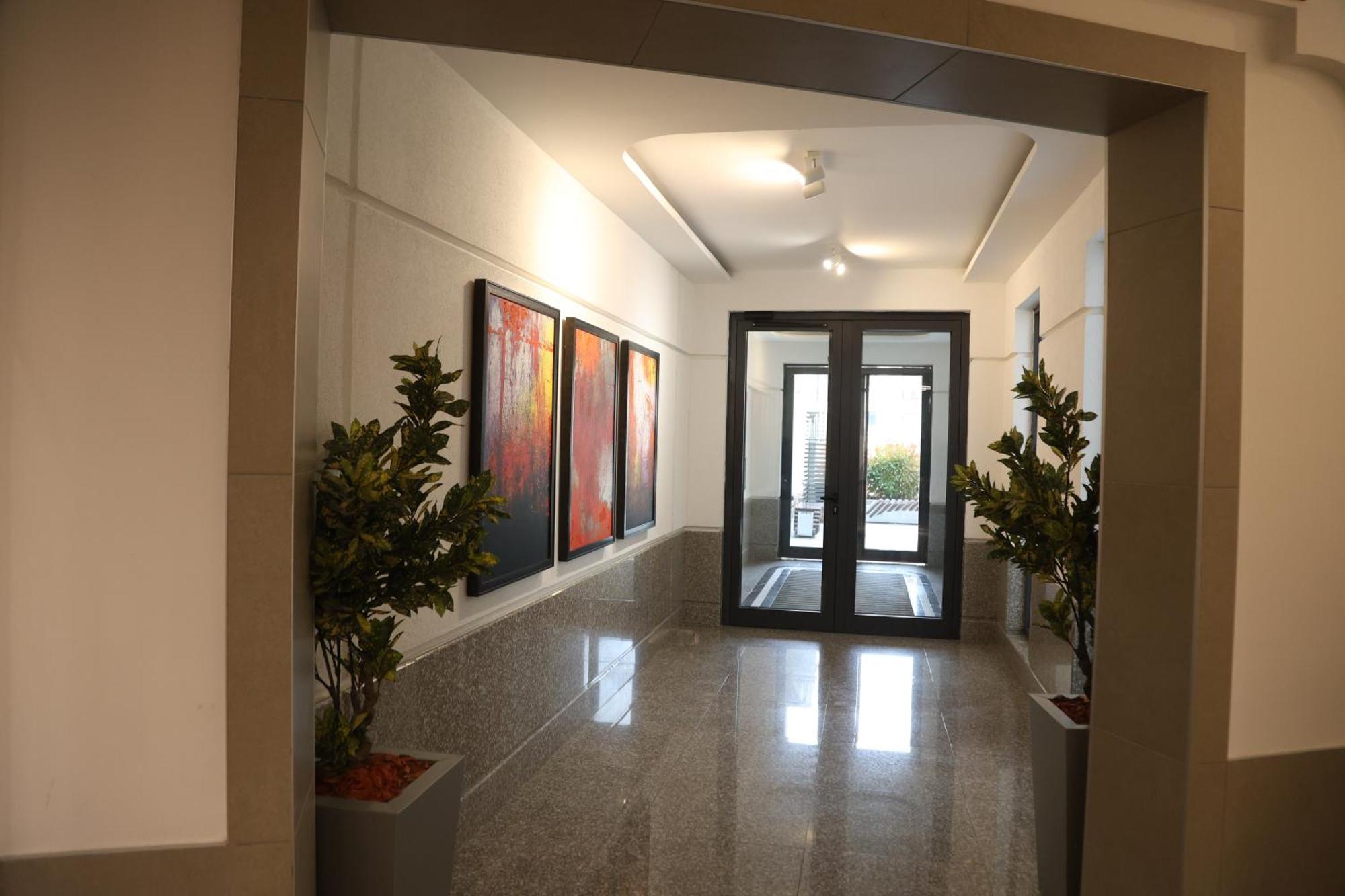 Luxury Apartment At Panorama Residence Vodno Skopie Exterior foto